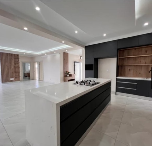 4 Bedroom Property for Sale in Fountains Estate Eastern Cape